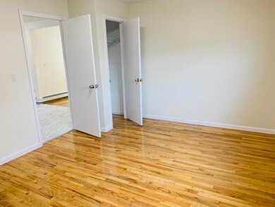 53 Spratt Ave, Staten Island, NY 10306 - photo 4