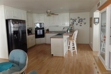 994 Fort Lowry Ln, Dunnsville, VA 22454 - photo 7