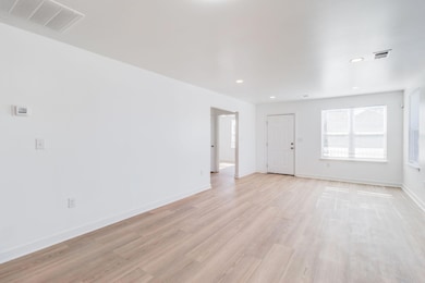 533 Dingle St, Sumter, SC 29150 - photo 7