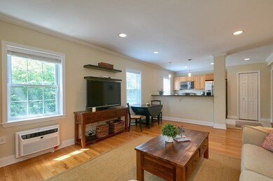 27 Commonwealth Ave unit 9, Chestnut Hill, MA 02467 - photo 4