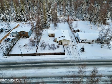 334 S Kobuk St, Soldotna, AK 99669 - photo 2
