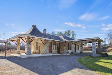 2 Depot Rd, Stockbridge, MA 01262 - photo 4