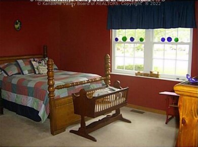 402 Pebble Creek Dr, Fraziers Bottom, WV 25082 - photo 7