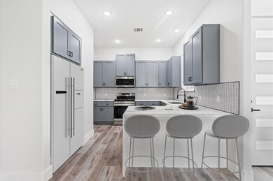 108 E 44th St unit E, Houston, TX 77018 - photo 4