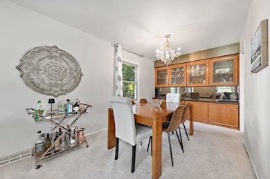 Dining Room w Built-ins