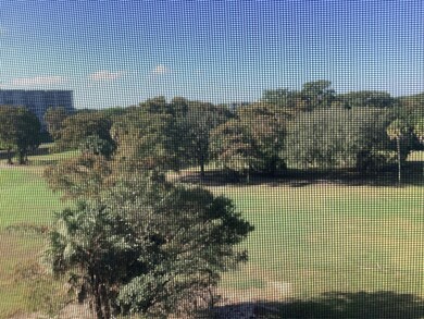 575 Oaks Ln unit 608, Pompano Beach, FL 33069 - photo 6