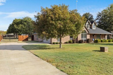 109 Lisa Leigh Ct, Weatherford, TX 76087 - photo 4