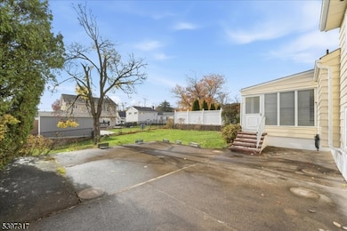 27 Mountainview Dr, Clifton, NJ 07013 - photo 4