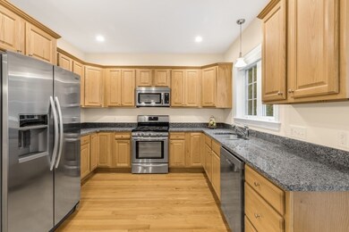 11 Williamsburg Way unit 11, Medway, MA 02053 - photo 7