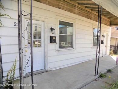 21 W Noble St, Nanticoke, PA 18634 - photo 2
