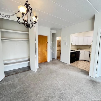 66-07 242nd St unit 13E, Douglaston, NY 11362 - photo 2