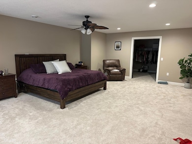 16899 E Lake Dr, Lakeville, MN 55044 - photo 4