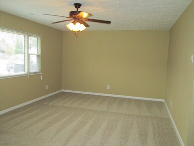 1020 Ross Ct, Franklin, IN 46131 - photo 4