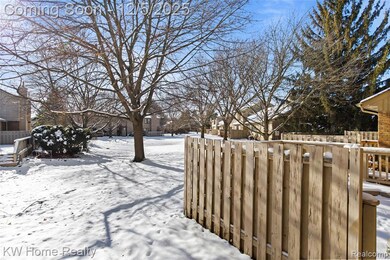 515 Tennyson unit 21, Rochester Hills, MI 48307 - photo 4