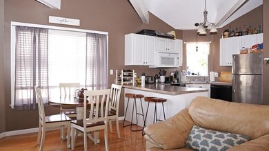 750 Whittenton St unit 421, Taunton, MA 02780 - photo 3