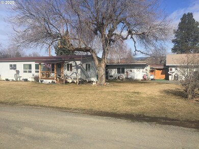 412 10th St, Prairie City, OR 97869 - photo 2