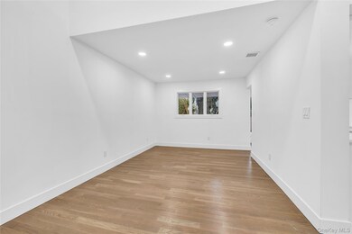 1 Richardson Ave, Sea Cliff, NY 11579 - photo 7