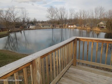 385 Misty Brooke Dr, Mount Washington, KY 40047 - photo 2