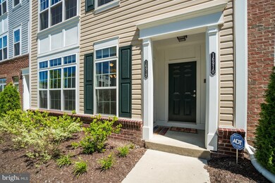 16912 Porters Inn Dr unit 63, Dumfries, VA 22026 - photo 3