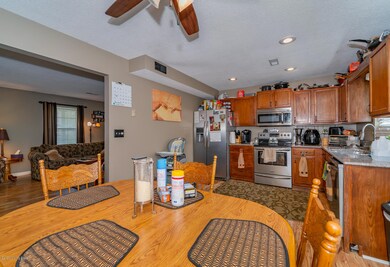 8722 Astrid Ave, Louisville, KY 40228 - photo 6