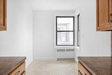1701 Albemarle Rd unit F9, Brooklyn, NY 11226 - photo 6