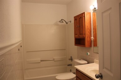 2006 Ashland Ave, Cedar Falls, IA 50613 - photo 5