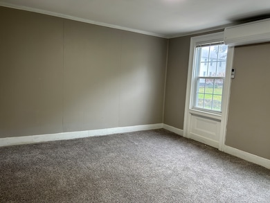 92 Boswell Ave unit 2, Norwich, CT 06360 - photo 2