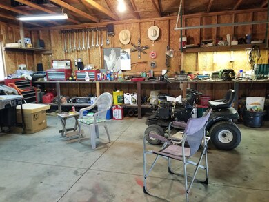 Garage with plenty of work space