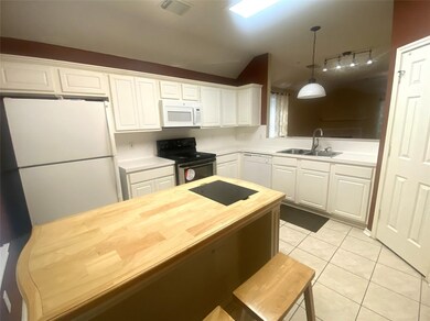 7210 Log Cradle Dr, Houston, TX 77041 - photo 4