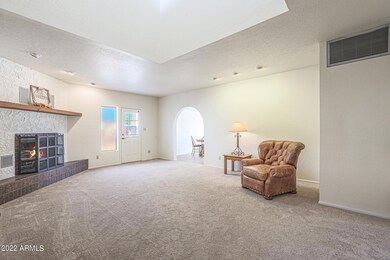 1949 E Cactus Wren Dr, Phoenix, AZ 85020 - photo 7