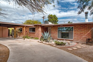 2642 N Swan Rd, Tucson, AZ 85712 - photo 2