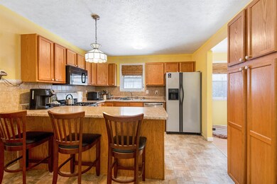 2 Forrest Rd, Fairfax, VT 05454 - photo 4