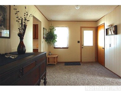 49 Center Road Foyer 2