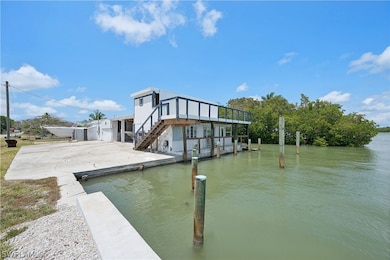 305 Pear Tree Ave, Goodland, FL 34140 - photo 5