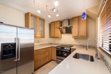 Kitchen, Alt View