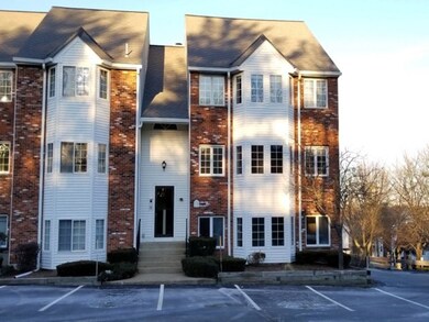 122 Tall Oaks Dr unit V, South Weymouth, MA 02190 - photo 2