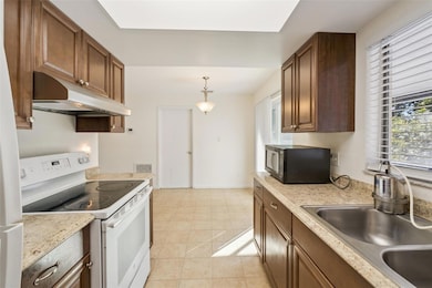 7718 Groveridge Ct, Orlando, FL 32810 - photo 7