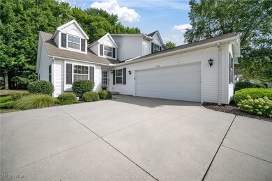 1136 Dorset Ct unit 47, Aurora, OH 44202 - photo 2