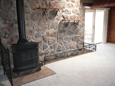 FAMILY ROOM/BAR