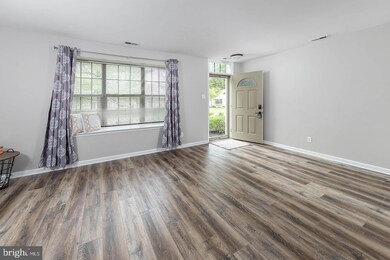 639 Foxton Ct unit 639, West Deptford, NJ 08051 - photo 4