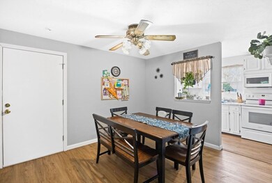 485 E Water St unit 3, Rockland, MA 02370 - photo 5