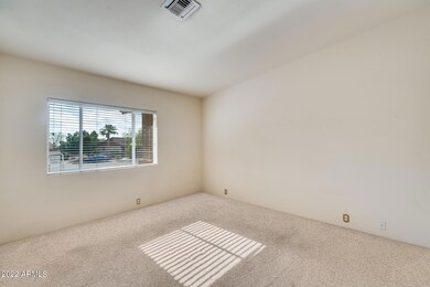 1629 E Echo Ln, Phoenix, AZ 85020 - photo 7