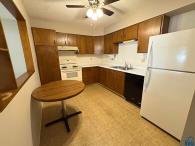 1317 Seneca St unit 108, Storm Lake, IA 50588 - photo 2