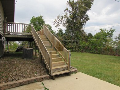 1231 Apache Trail NW, Cedar Rapids, IA 52405 - photo 5