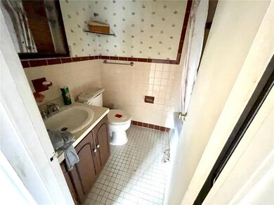 1503 Siegfried St, Bethlehem, PA 18017 - photo 5