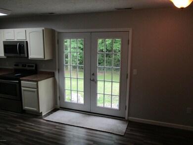 212 Regalwood Dr, Jacksonville, NC 28546 - photo 6