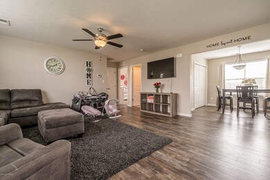 455 Gentry Crossings Blvd, Mount Washington, KY 40047 - photo 2