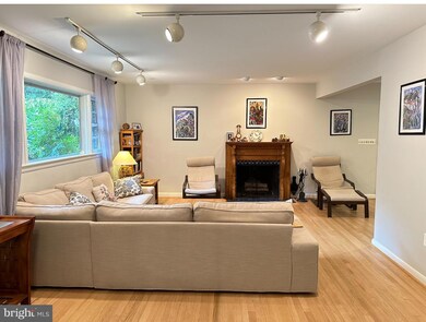 3413 Rustic Way Ln, Falls Church, VA 22044 - photo 6