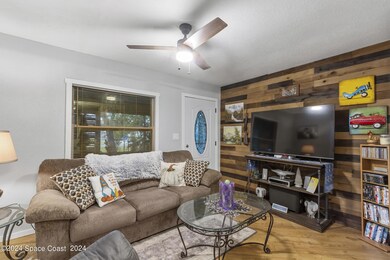 10_1637 pinecrest ct-10