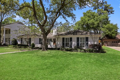 13402 Queensbury Ln, Houston, TX 77079 - photo 2